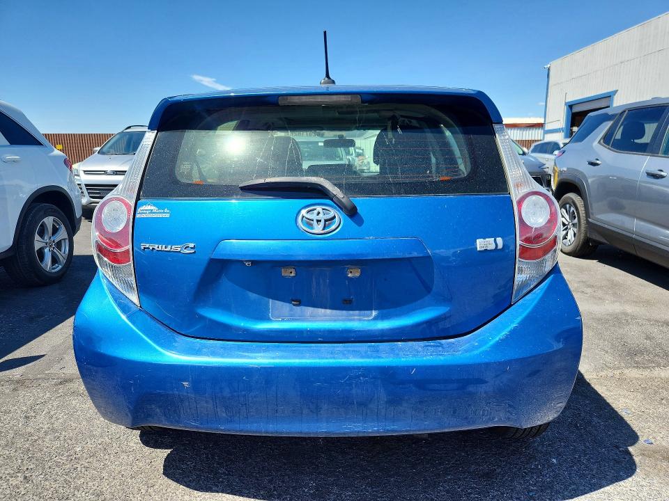 2014 Toyota Prius C მანქანა იყიდება აუქციონზე, vin: JTDKDTB35E1066826, აუქციონის ნომერი: 62971826