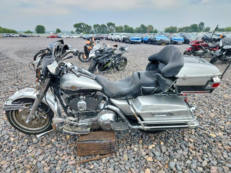 61938176 :رقم المزاد ، 1HD1FCW413Y610914 vin ، 2003 Harley-davidson Flhtcui مزاد بيع
