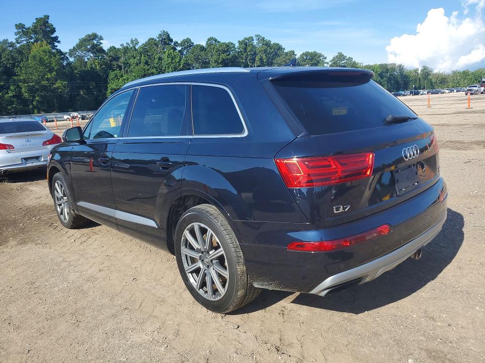 Продаж на аукціоні авто 2017 Audi Q7, vin: WA1VAAF77HD057274, номер лоту: 60272136