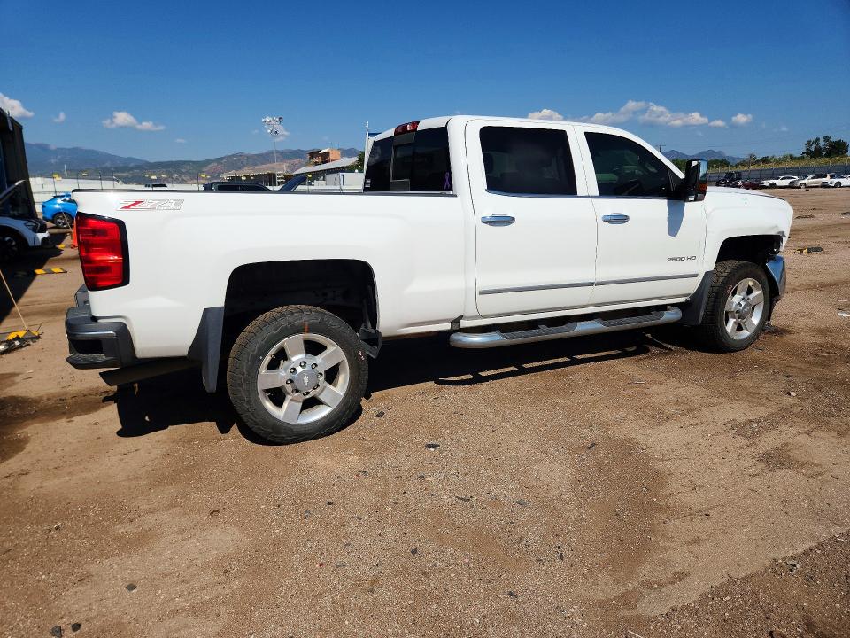 63409816 :رقم المزاد ، 1GC1KWEGXHF174593 vin ، 2017 Chevrolet Silverado مزاد بيع