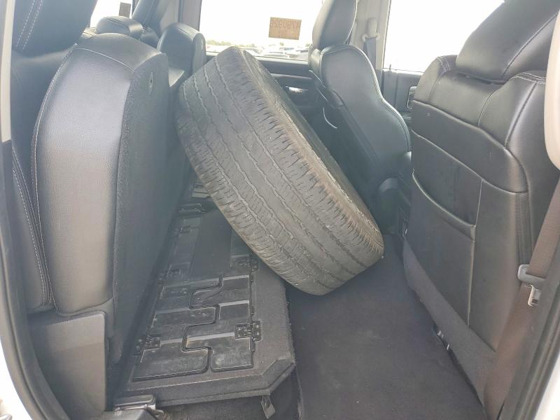 61767716 :رقم المزاد ، 1C6RR7UT5FS552303 vin ، 2015 Ram 1500 مزاد بيع
