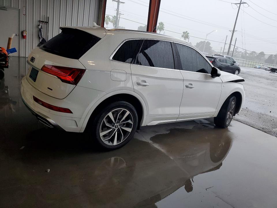 63215846 :رقم المزاد ، WA1GAAFY8N2098814 vin ، 2022 Audi Q5 مزاد بيع