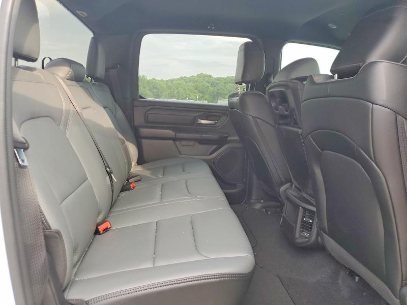 Продажа на аукционе авто 2026 Ram 1500, vin: 1C6RRENP3TN271956, номер лота: 62325316