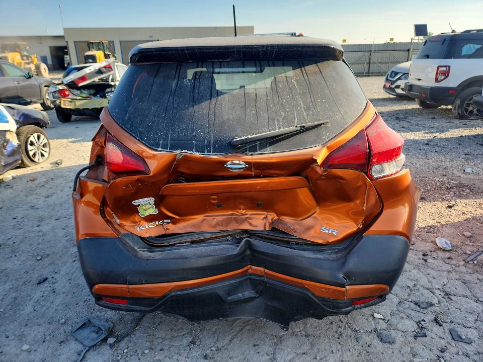 2018 Nissan Kicks მანქანა იყიდება აუქციონზე, vin: 3N1CP5CU6JL511997, აუქციონის ნომერი: 61174236