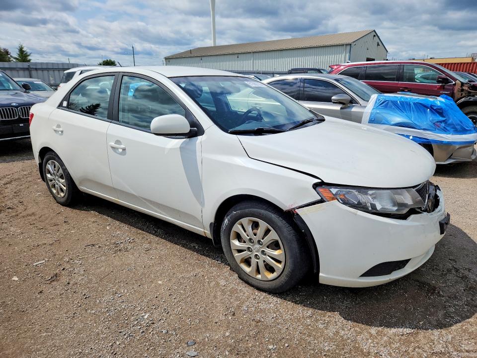 2013 Kia Forte მანქანა იყიდება აუქციონზე, vin: KNAFT4A27D5661975, აუქციონის ნომერი: 61380726