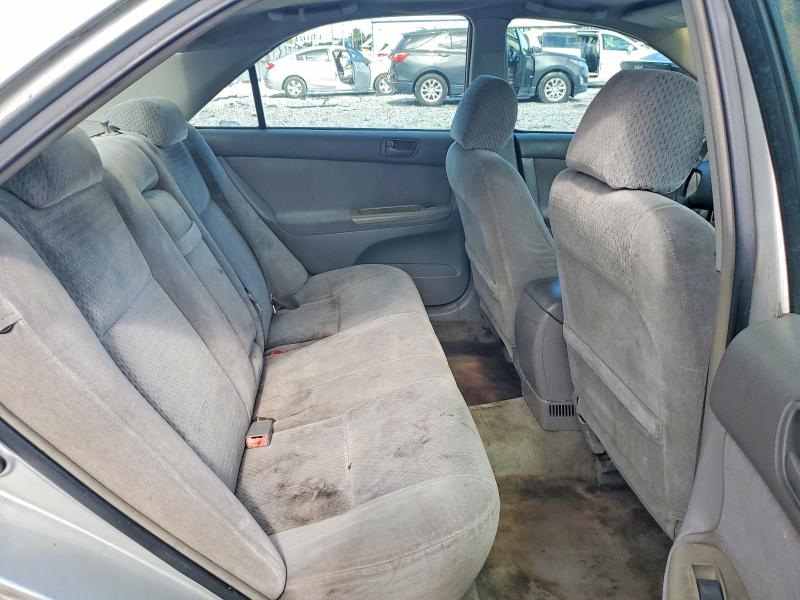 60784596 :رقم المزاد ، 4T1BF32K13U556799 vin ، 2003 Toyota Camry مزاد بيع