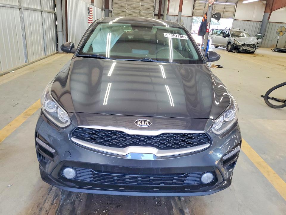 2021 Kia Forte მანქანა იყიდება აუქციონზე, vin: 3KPF24AD3ME352984, აუქციონის ნომერი: 61557796