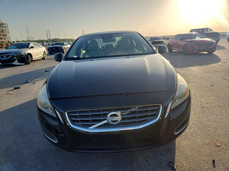2012 Volvo S60 მანქანა იყიდება აუქციონზე, vin: YV1622FS2C2035697, აუქციონის ნომერი: 62305876