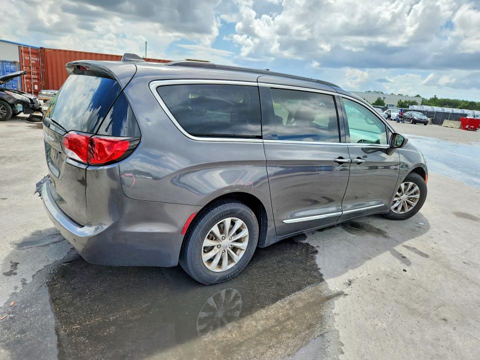 Продажа на аукционе авто 2017 Chrysler Pacifica, vin: 2C4RC1BG4HR764868, номер лота: 85620985