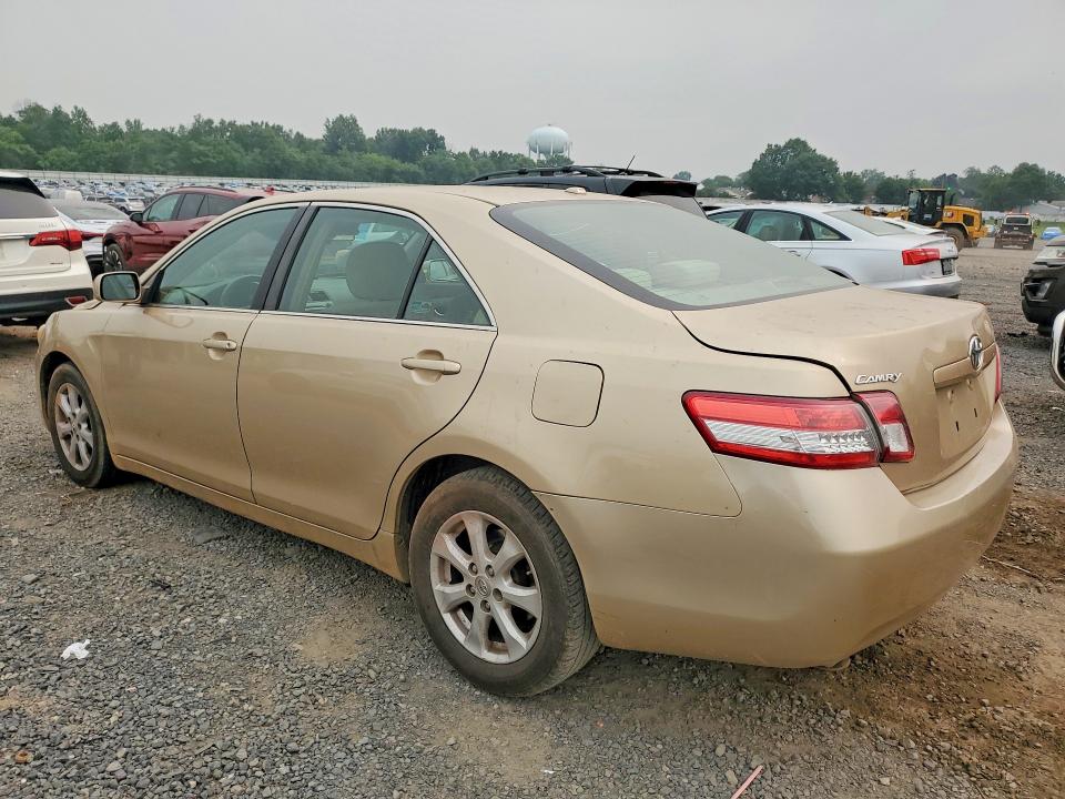 2010 Toyota Camry მანქანა იყიდება აუქციონზე, vin: 4T1BF3EK9AU081654, აუქციონის ნომერი: 61334056