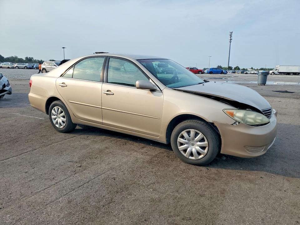 62974826 :رقم المزاد ، 4T1BE32K55U941952 vin ، 2005 Toyota Camry مزاد بيع