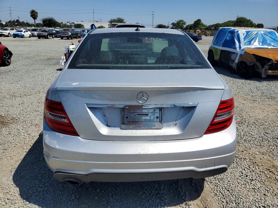 2013 Mercedes-benz C მანქანა იყიდება აუქციონზე, vin: WDDGF4HB4DG101037, აუქციონის ნომერი: 63214646