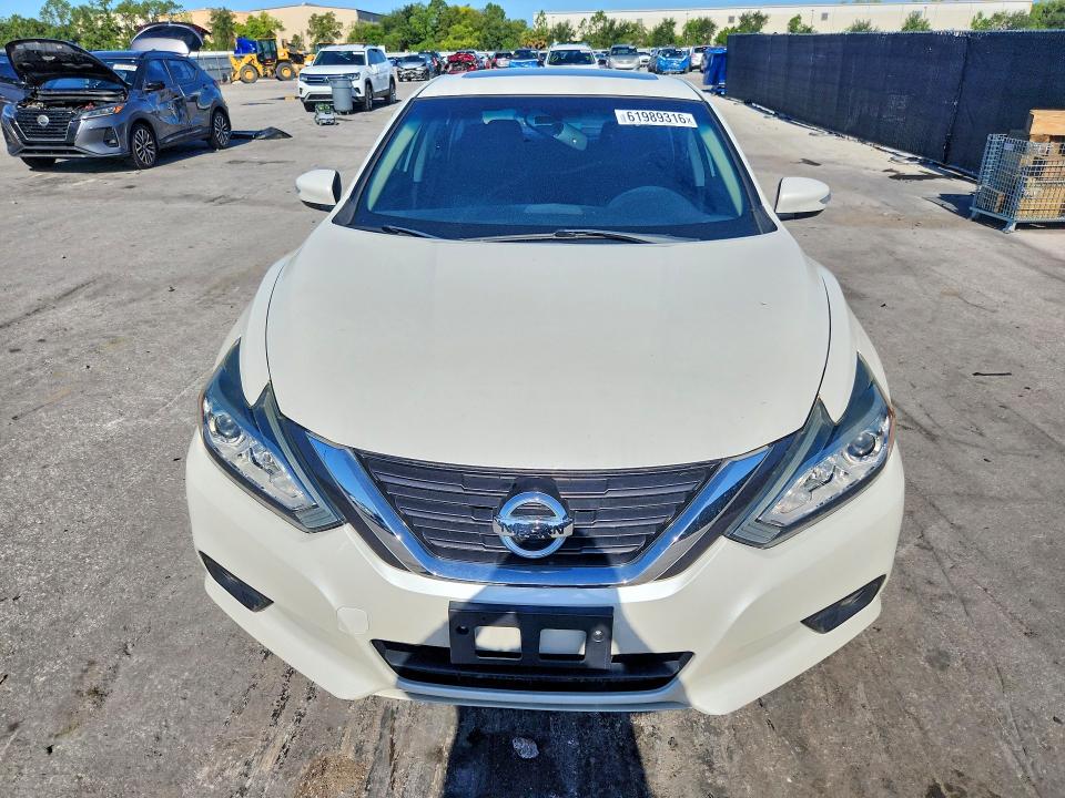 Продажа на аукционе авто 2016 Nissan Altima, vin: 1N4AL3AP0GC273740, номер лота: 61989316