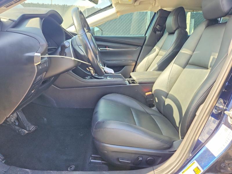 61753946 :رقم المزاد ، 3MZBPBDM6LM132322 vin ، 2020 Mazda 3 مزاد بيع