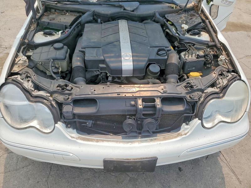 2003 Mercedes-benz C მანქანა იყიდება აუქციონზე, vin: WDBRF61JX3F387849, აუქციონის ნომერი: 60165656
