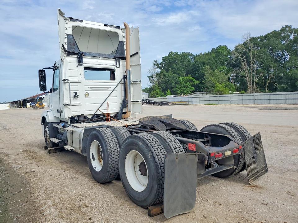 Aukcja sprzedaży 2016 Volvo Vnl, vin: 4V4NC9EG4GN929956, numer aukcji: 60621086