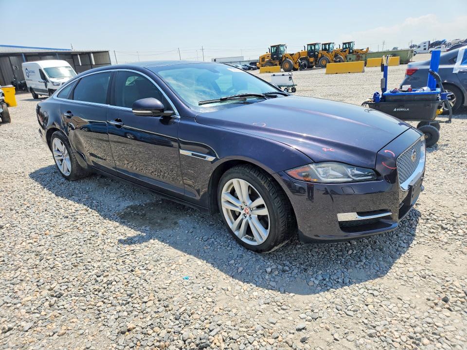 Продаж на аукціоні авто 2016 Jaguar Xjl, vin: SAJWJ2GD7G8V95390, номер лоту: 63197446