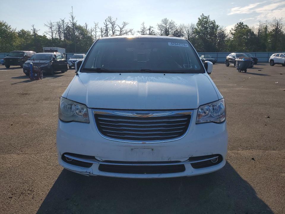 2014 Chrysler Town & Country მანქანა იყიდება აუქციონზე, vin: 2C4RC1BG1ER195960, აუქციონის ნომერი: 62644776