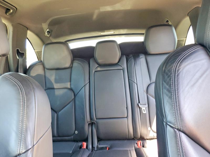 60891346 :رقم المزاد ، WP1AF2A22ELA39515 vin ، 2014 Porsche Cayenne مزاد بيع