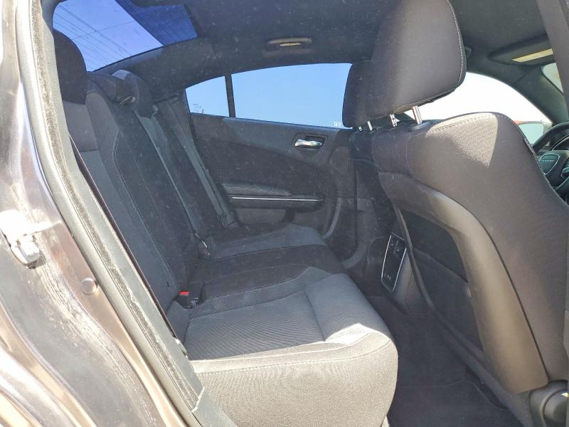 60037666 :رقم المزاد ، 2C3CDXHGXFH863358 vin ، 2015 Dodge Charger مزاد بيع