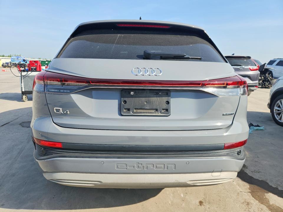 62694426 :رقم المزاد ، WA1H2BFZ8NP053407 vin ، 2022 Audi Q4 E-tron مزاد بيع