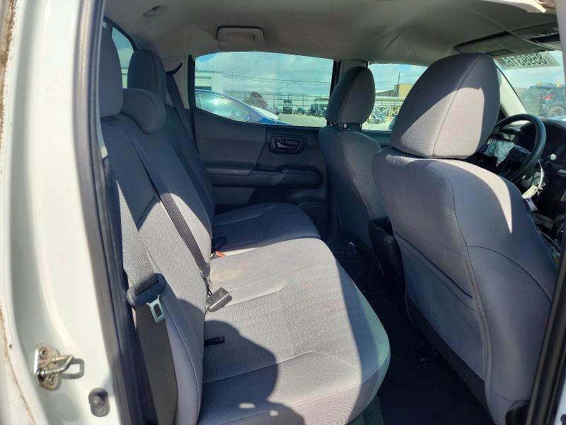 85993165 :رقم المزاد ، 5TFAX5GN3JX116994 vin ، 2018 Toyota Tacoma مزاد بيع