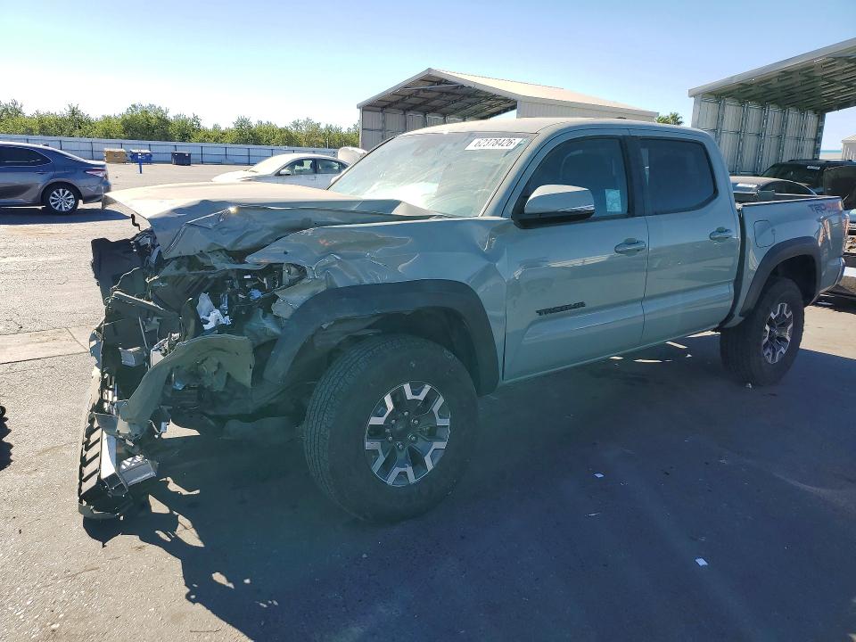 Продажа на аукционе авто 2023 Toyota Tacoma, vin: 3TMCZ5AN0PM547254, номер лота: 62378426