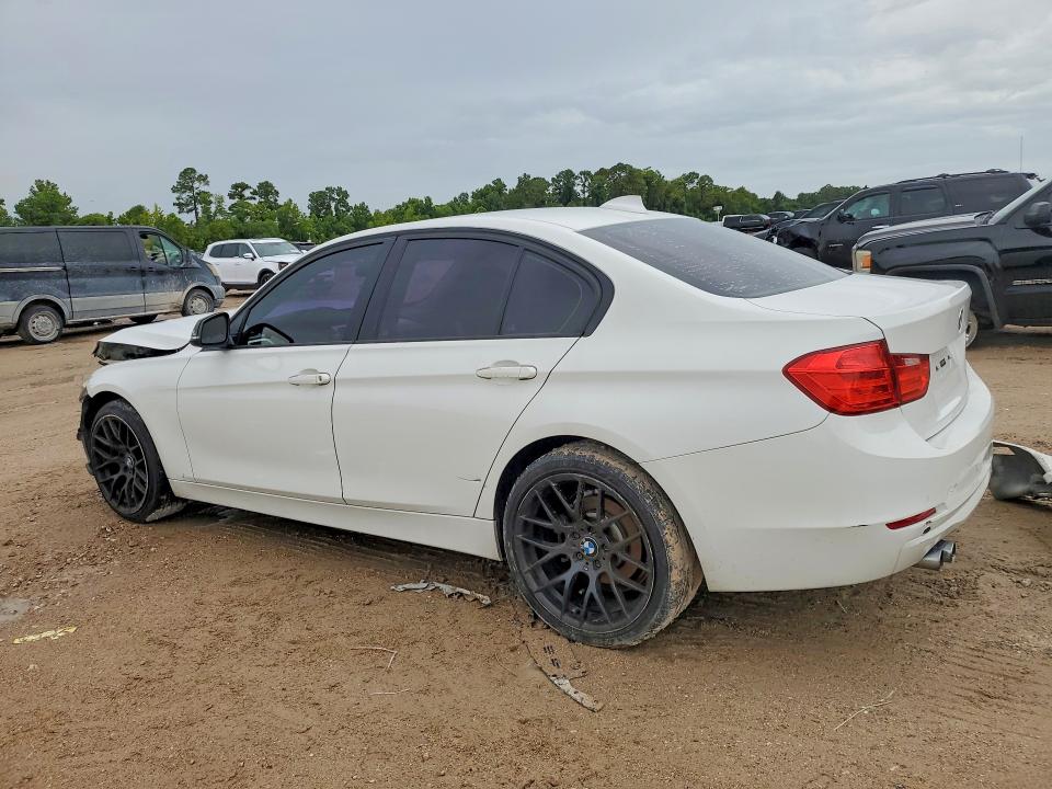 61060016 :رقم المزاد ، WBA3B3C52DF541888 vin ، 2013 Bmw 328 مزاد بيع