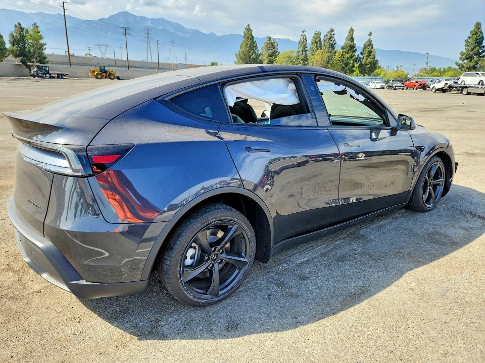Продаж на аукціоні авто 2026 Tesla Model Y, vin: 7SAYGAEE9TF580852, номер лоту: 60794636