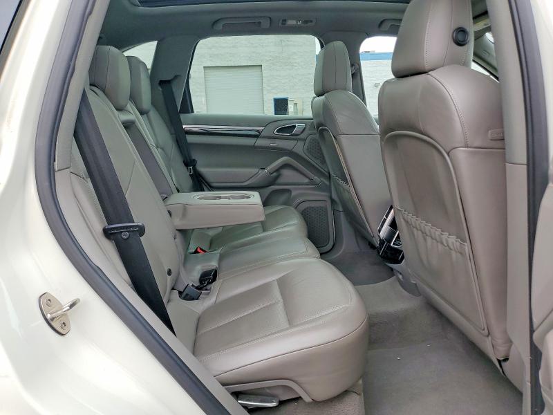 59906806 :رقم المزاد ، WP1AB2A23CLA44277 vin ، 2012 Porsche Cayenne مزاد بيع
