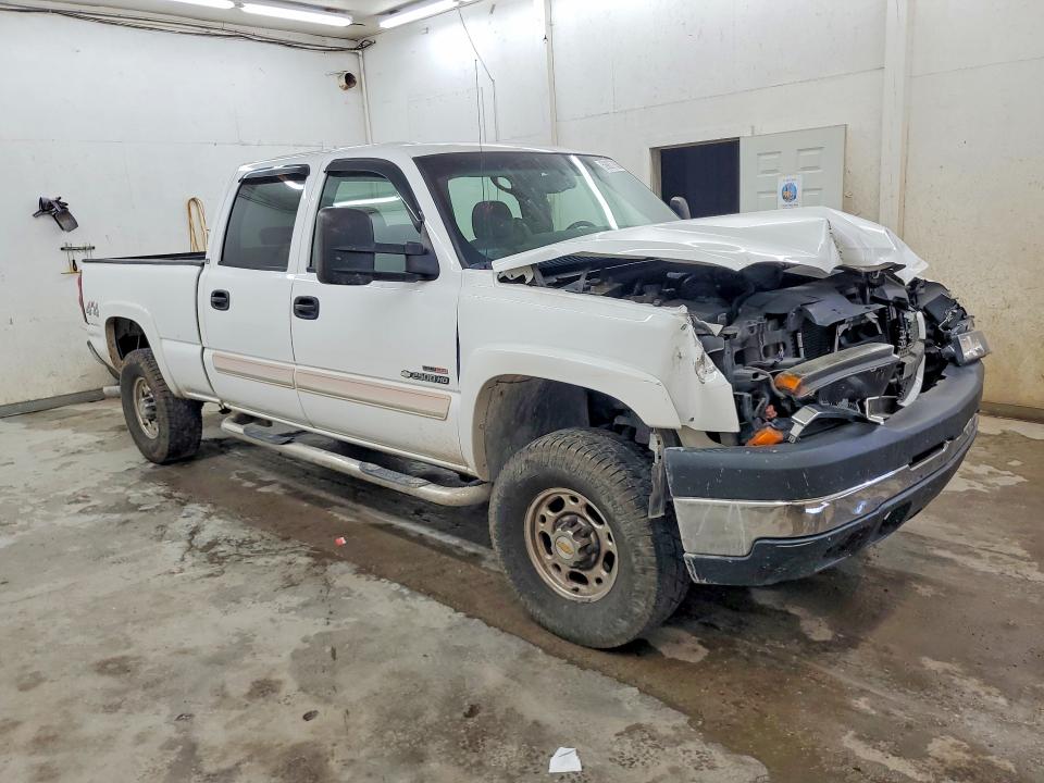 59877926 :رقم المزاد ، 1GCHK23144F102126 vin ، 2004 Chevrolet Silverado مزاد بيع
