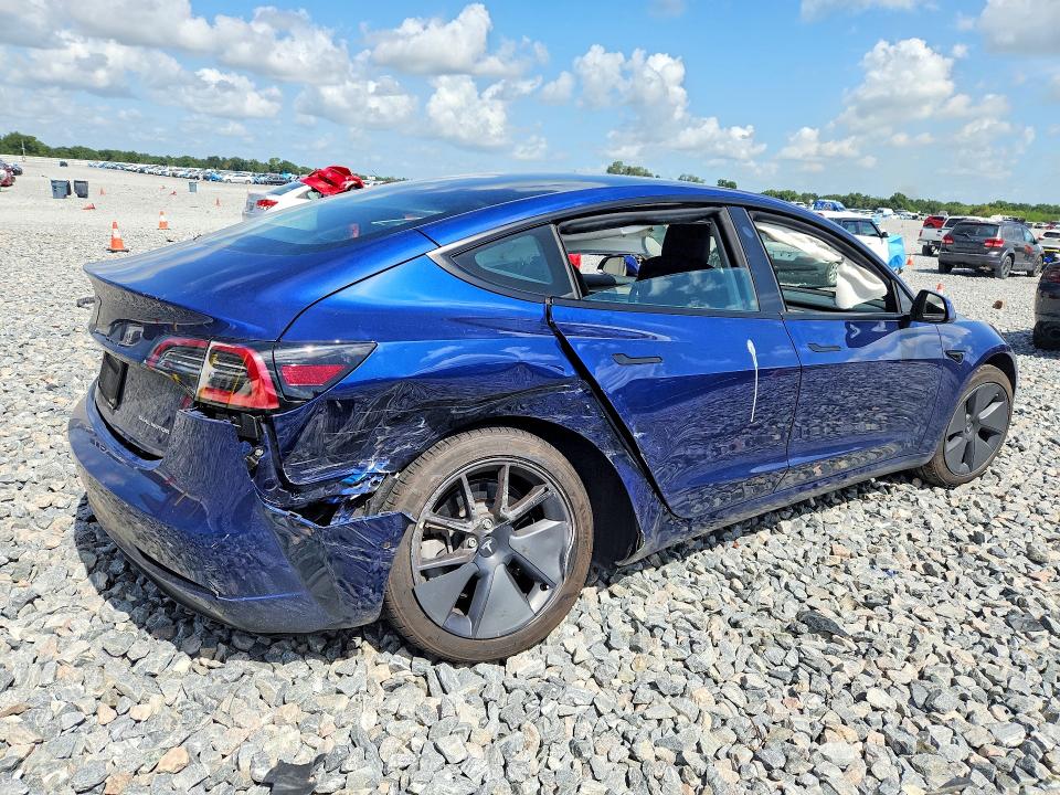 60357016 :رقم المزاد ، 5YJ3E1EB9NF233172 vin ، 2022 Tesla Model 3 مزاد بيع
