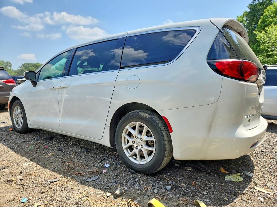 76293985 :رقم المزاد ، 2C4RC1CG2NR144367 vin ، 2022 Chrysler Voyager مزاد بيع