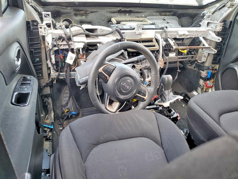 85453205 :رقم المزاد ، ZACCJBAT3GPC81164 vin ، 2016 Jeep Renegade مزاد بيع