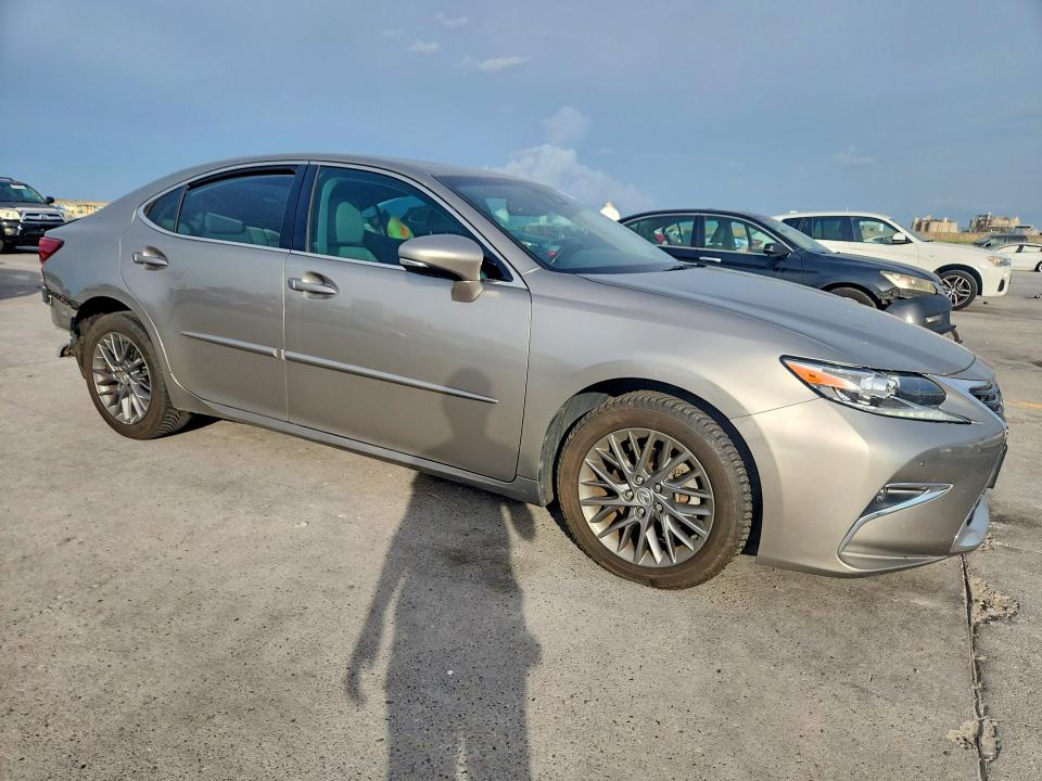 Продажа на аукционе авто 2018 Lexus Es, vin: 58ABK1GG6JU094301, номер лота: 62699426