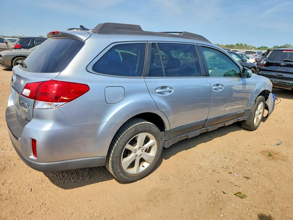 61025676 :رقم المزاد ، 4S4BRBPC1D3202064 vin ، 2013 Subaru Outback مزاد بيع