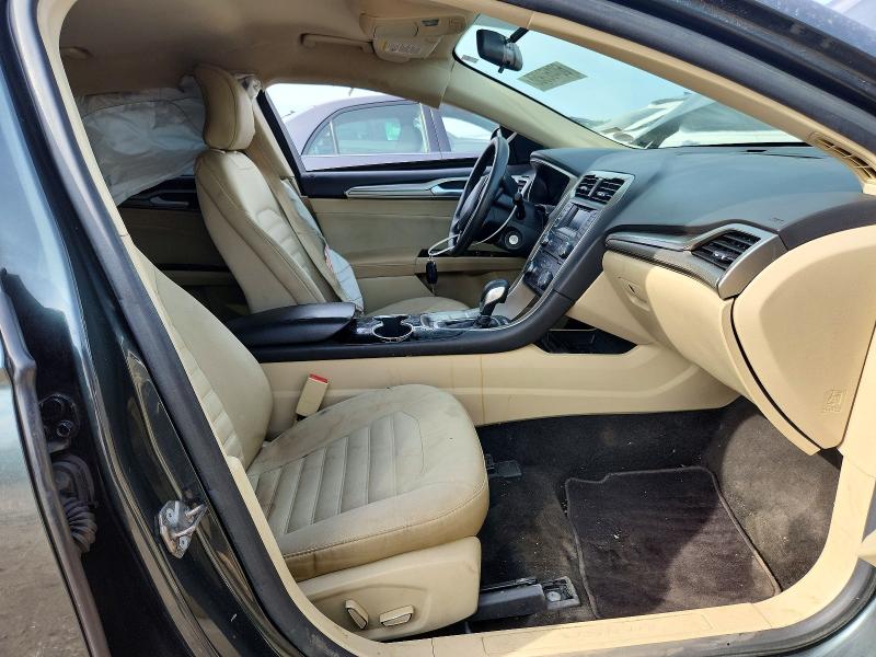 60460956 :رقم المزاد ، 1FA6P0H71F5117126 vin ، 2015 Ford Fusion مزاد بيع