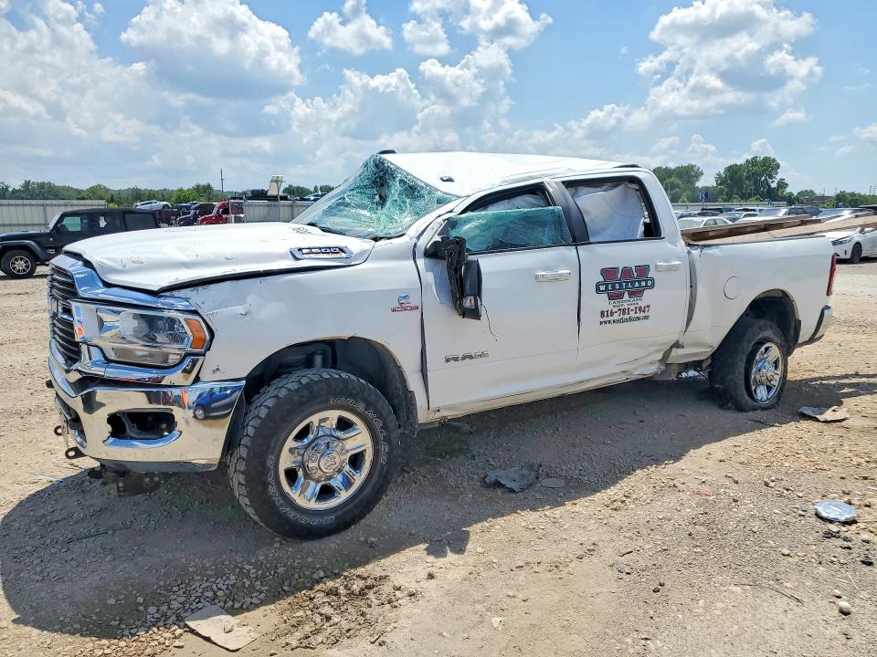 60019446 :رقم المزاد ، 3C6UR5DLXKG529924 vin ، 2019 Ram 2500 مزاد بيع