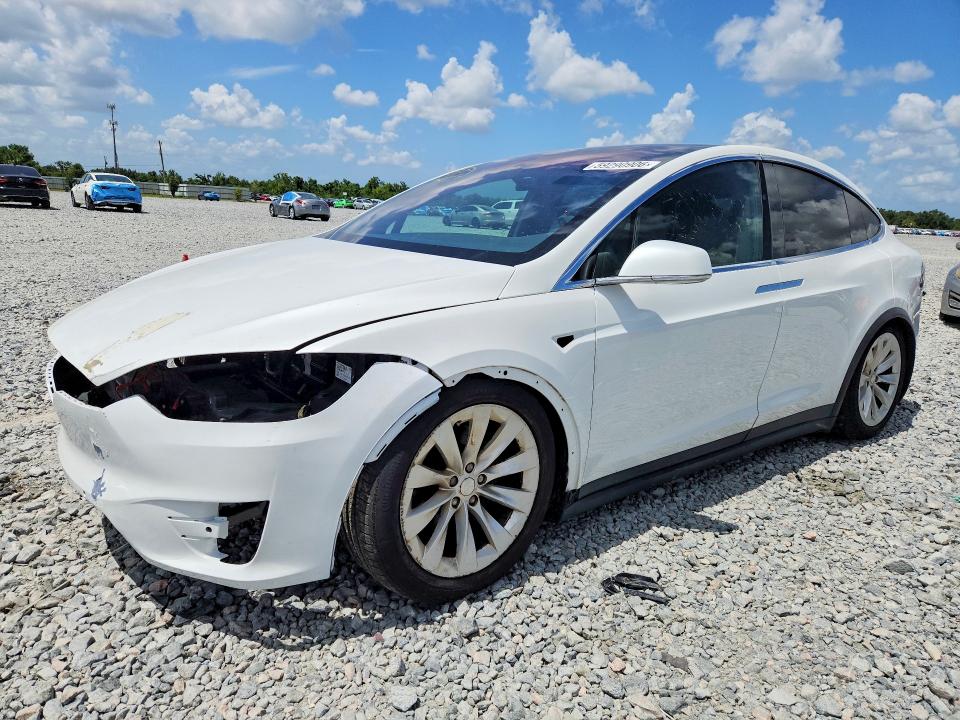 Продажа на аукционе авто 2016 Tesla Model X, vin: 5YJXCBE2XGF027827, номер лота: 59290906
