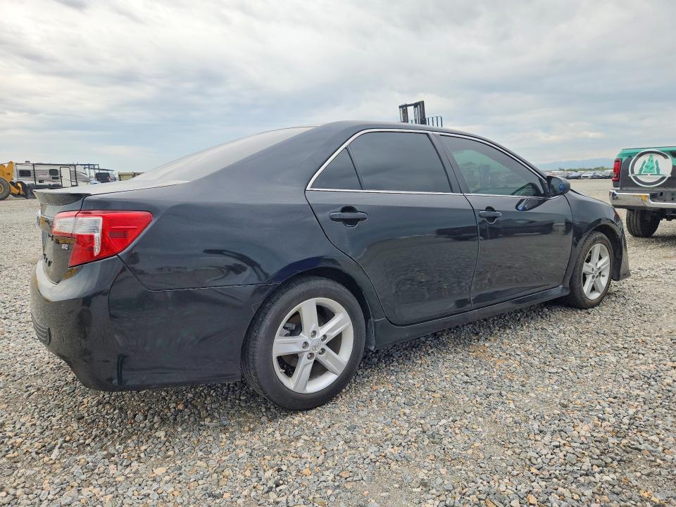 62391046 :رقم المزاد ، 4T1BF1FK2DU286742 vin ، 2013 Toyota Camry مزاد بيع