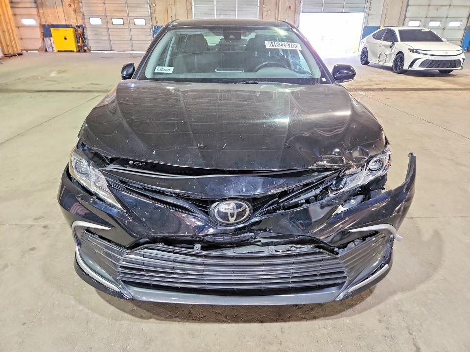 61622876 :رقم المزاد ، 4T1C11AK8PU160514 vin ، 2023 Toyota Camry مزاد بيع