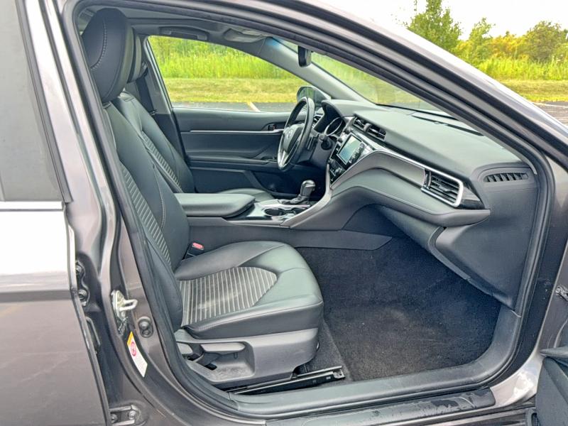 Продаж на аукціоні авто 2018 Toyota Camry, vin: 4T1B11HKXJU560650, номер лоту: 62498586