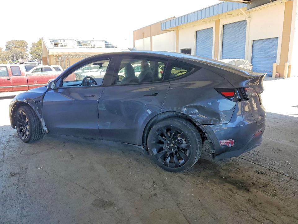 2023 Tesla Model Y მანქანა იყიდება აუქციონზე, vin: 7SAYGAEE9PF852600, აუქციონის ნომერი: 62628526