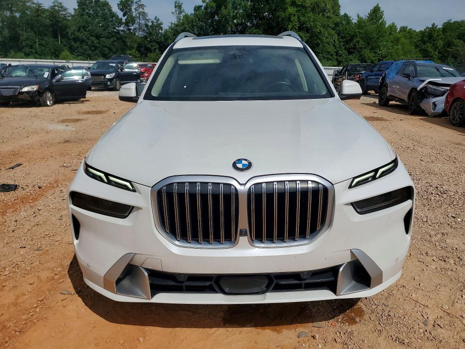 61023106 :رقم المزاد ، 5UX23EM02P9N95347 vin ، 2023 Bmw X7 مزاد بيع