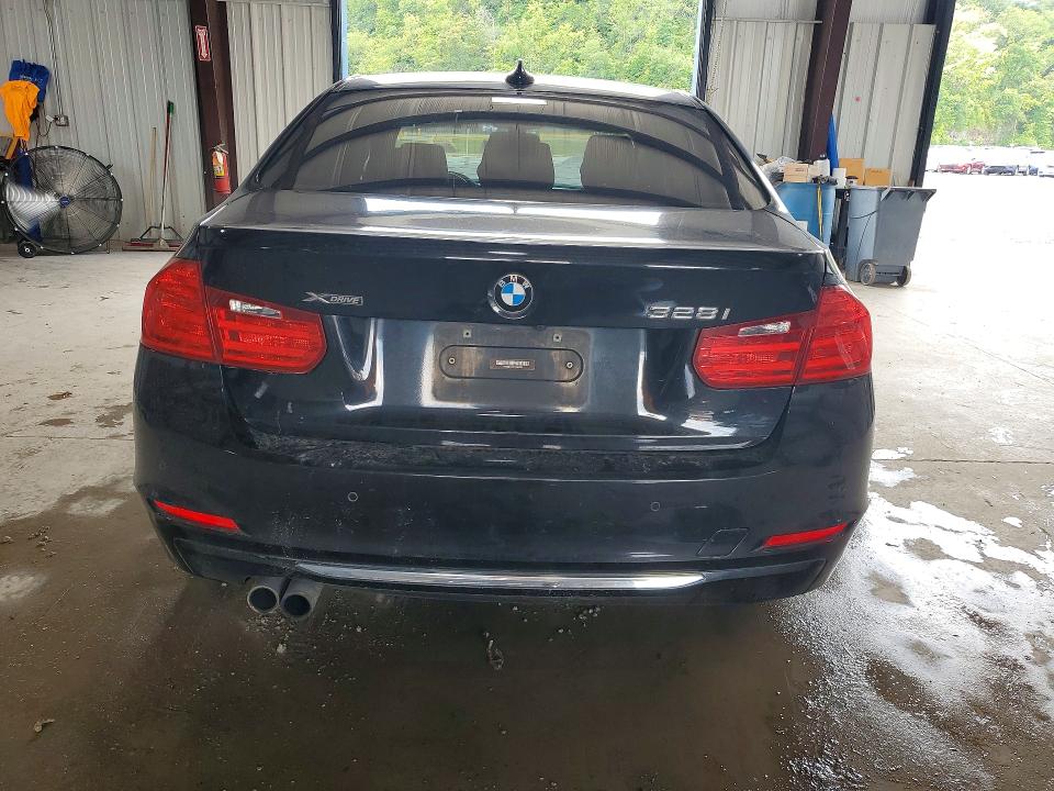 60336086 :رقم المزاد ، WBA3B3C50FF545389 vin ، 2015 Bmw 328 مزاد بيع