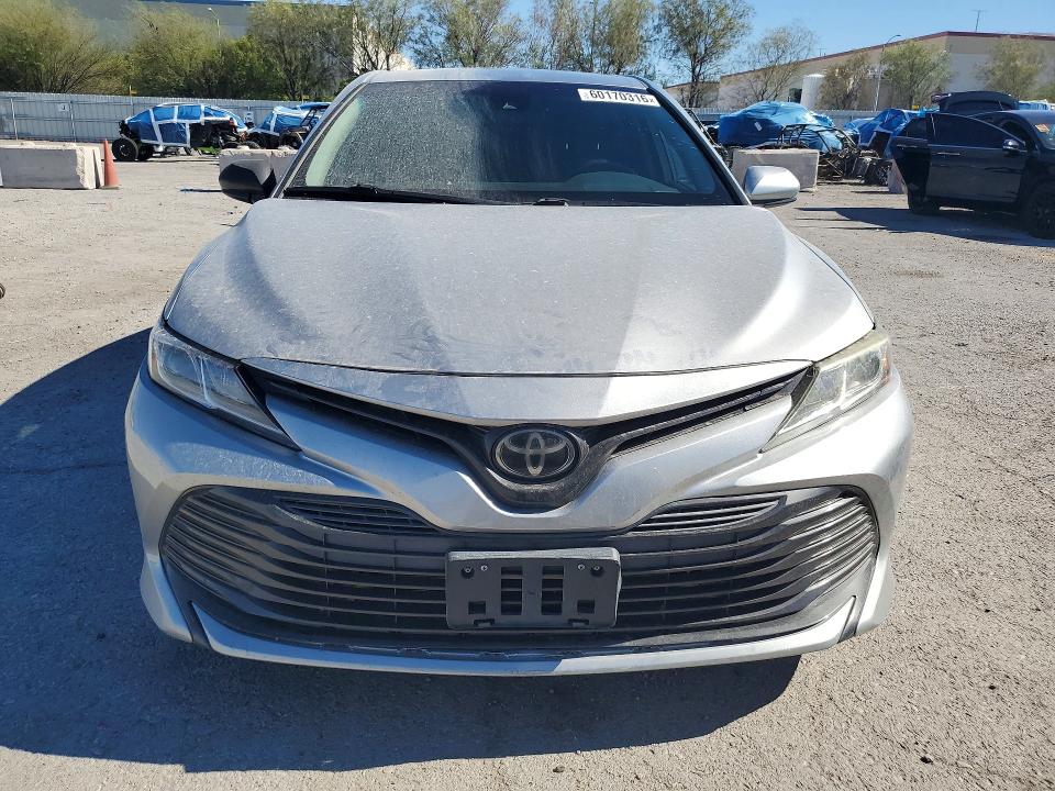 Продаж на аукціоні авто 2019 Toyota Camry, vin: 4T1B11HK6KU770843, номер лоту: 60170316