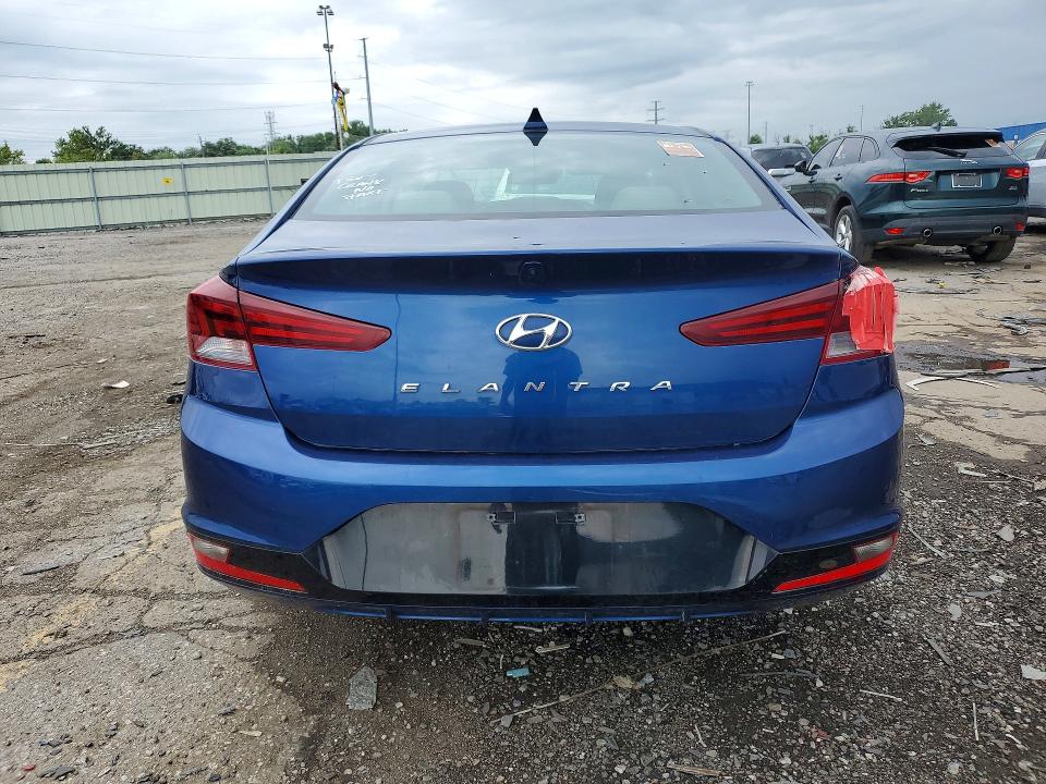 2020 Hyundai Elantra მანქანა იყიდება აუქციონზე, vin: 5NPD84LF8LH560700, აუქციონის ნომერი: 59897536