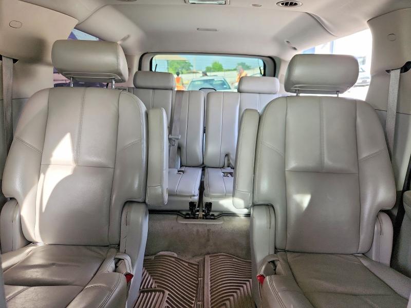 61431496 :رقم المزاد ، 1GNFC16007J237985 vin ، 2007 Chevrolet Suburban مزاد بيع