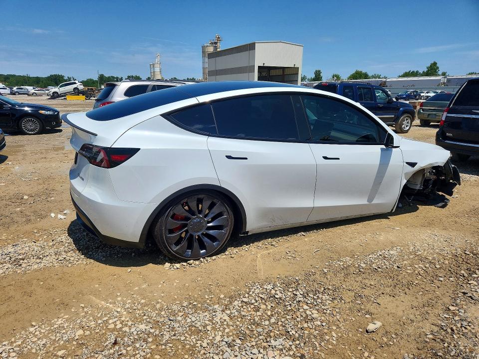 Продаж на аукціоні авто 2023 Tesla Model Y, vin: 7SAYGDEF6PF710408, номер лоту: 60640746