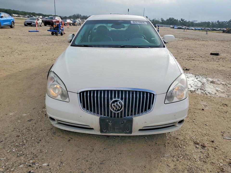 62272836 :رقم المزاد ، 1G4HC5EM6BU152374 vin ، 2011 Buick Lucerne مزاد بيع